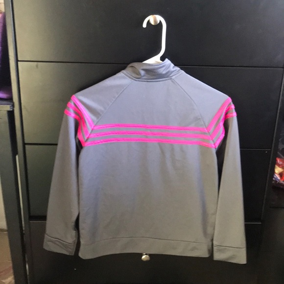 Exercise jacket - Picture 2 of 3